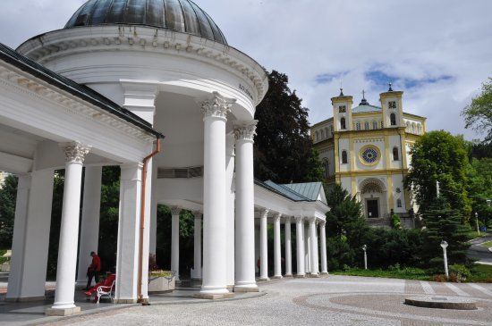 Římskokatolický kostel Nanebevzetí Panny Marie