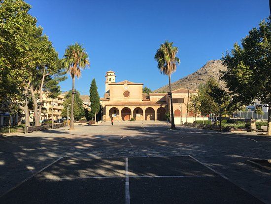 Plaza Miquel Capllonch