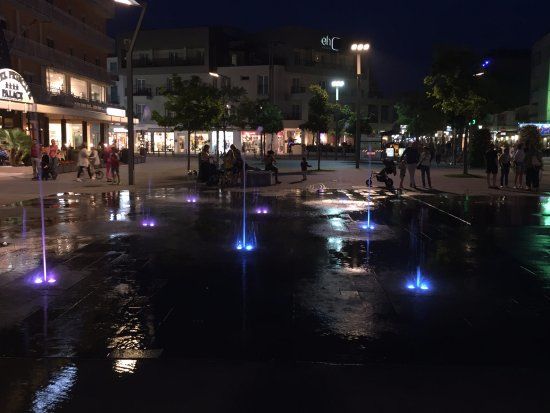 Náměstí Piazza Mazzini