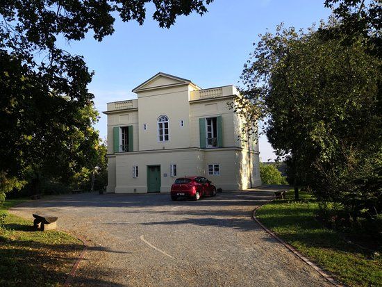 Rybniční zámeček