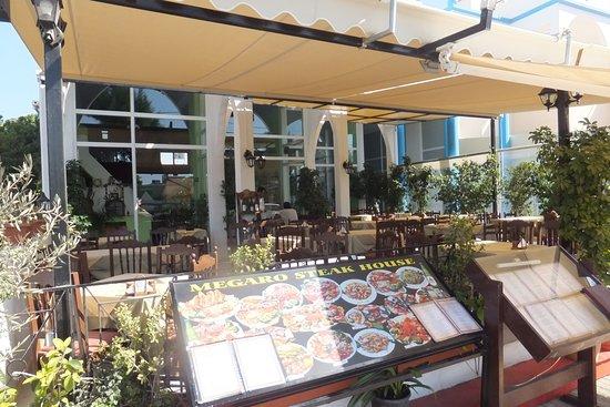 Garden Restaurant Megaro