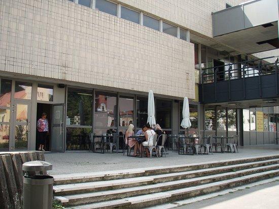 Cantina Food & Drink