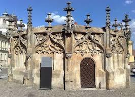 Kamenná kašna v Kutné Hoře