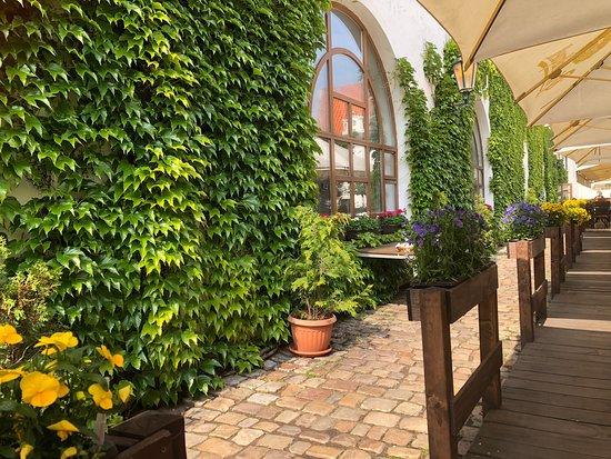 Velká klášterní restaurace