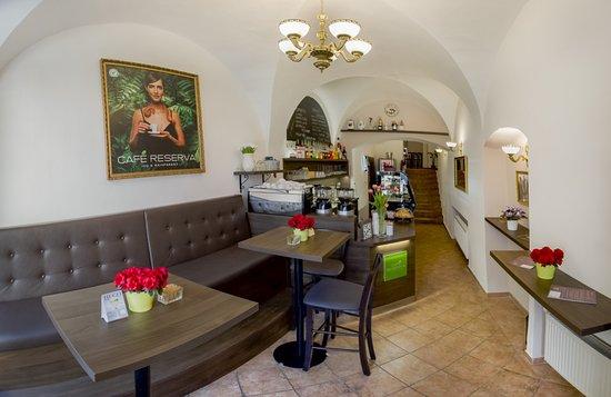 CaffèDieci & Cocktails