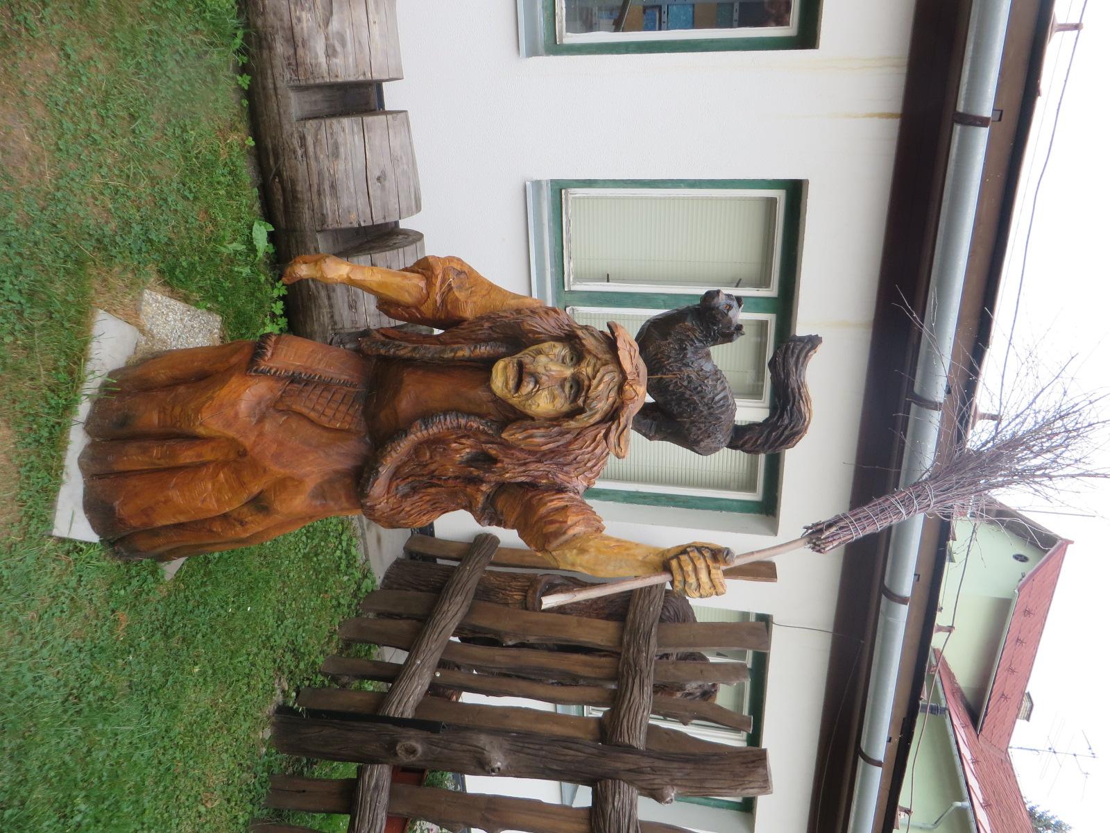 Ráj dřevěných soch