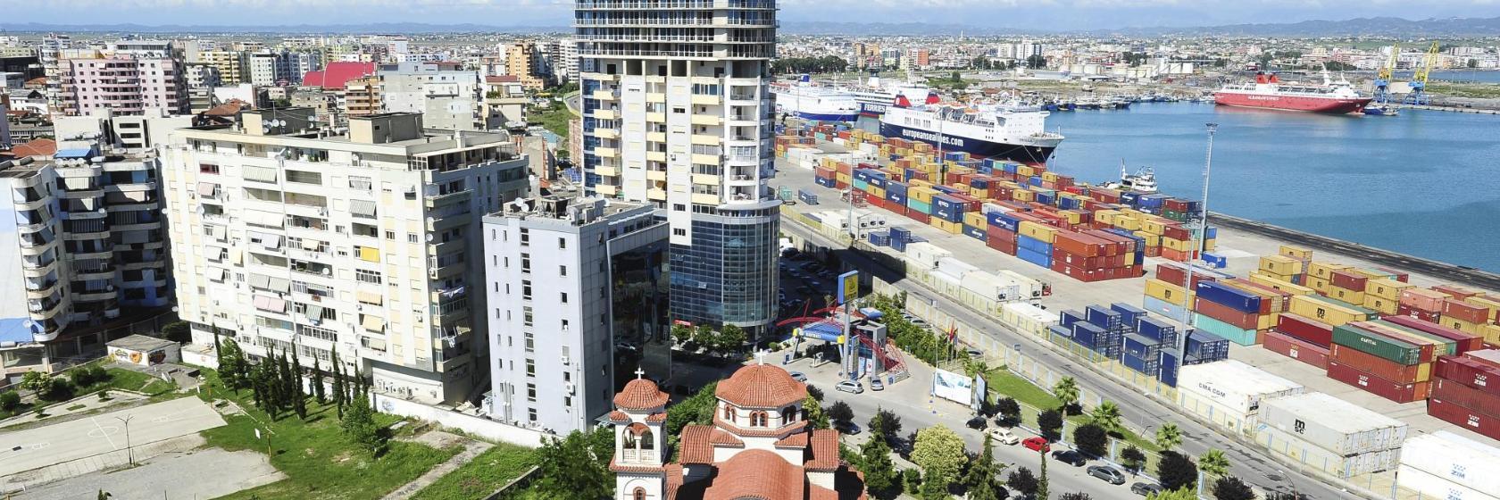 Nákladní přístav Drač