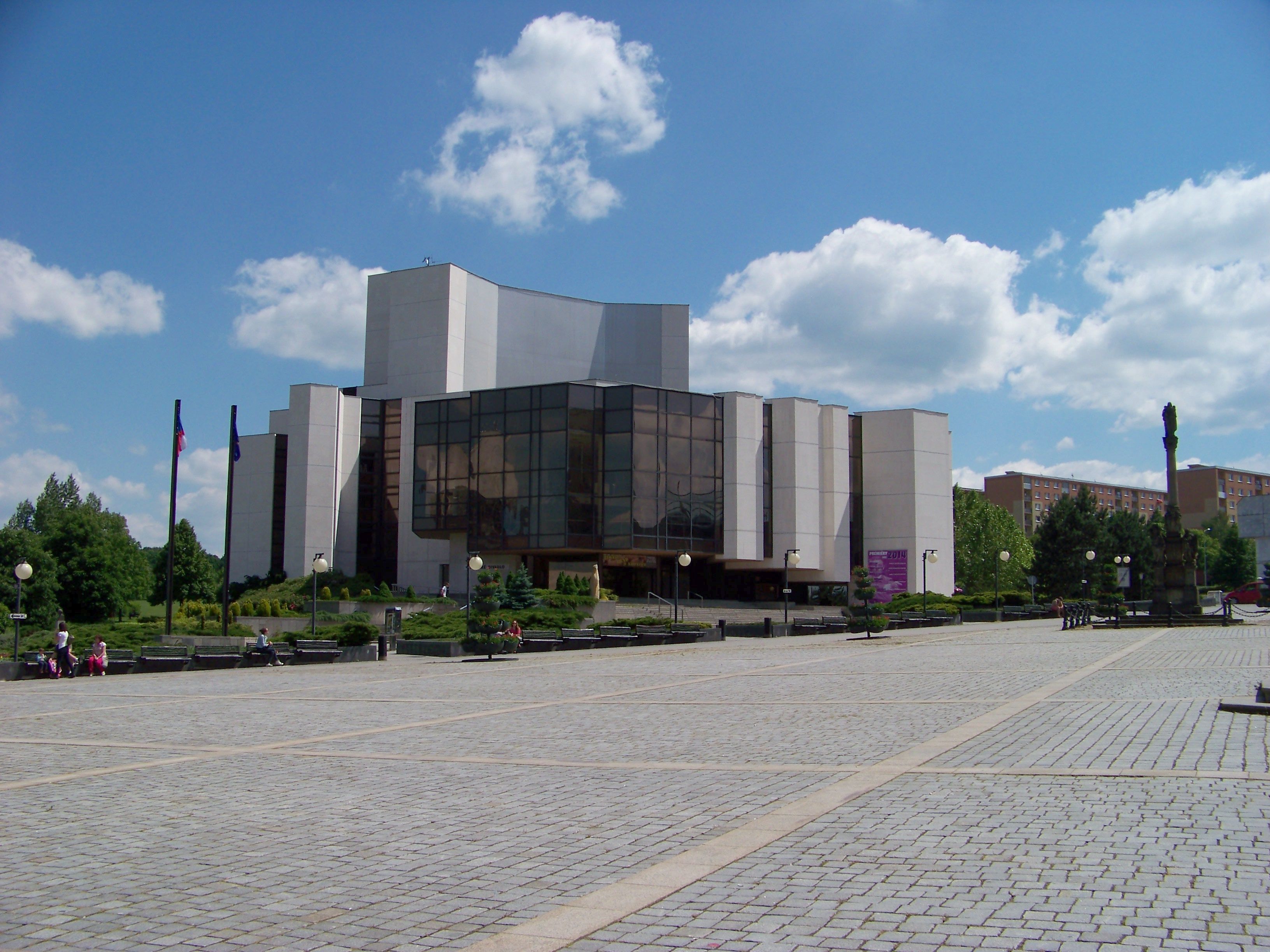 Městské divadlo v Mostě