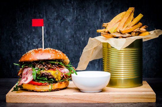 The Street & Cocktail Bar